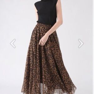 #172 ChicWish  Animal Print Maxi Skirt in Brown and Black. Exc. Condition